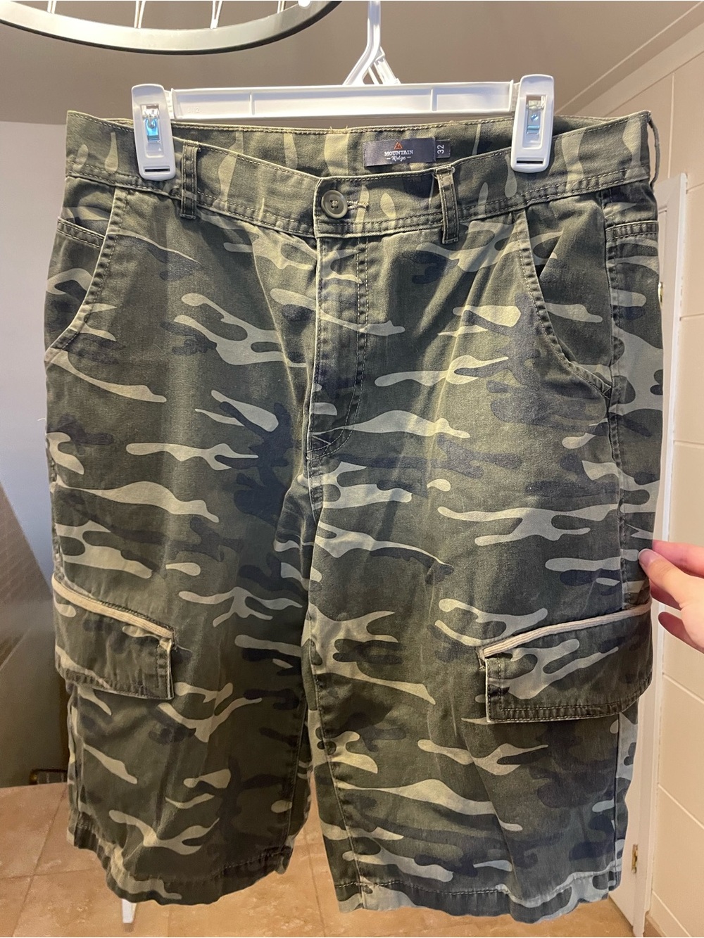 Men's Camo Cargo Shorts in Olive Green